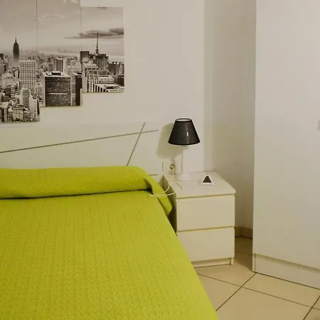 Los Cristianos San Marino Tenerife * لوس كريستيانوس